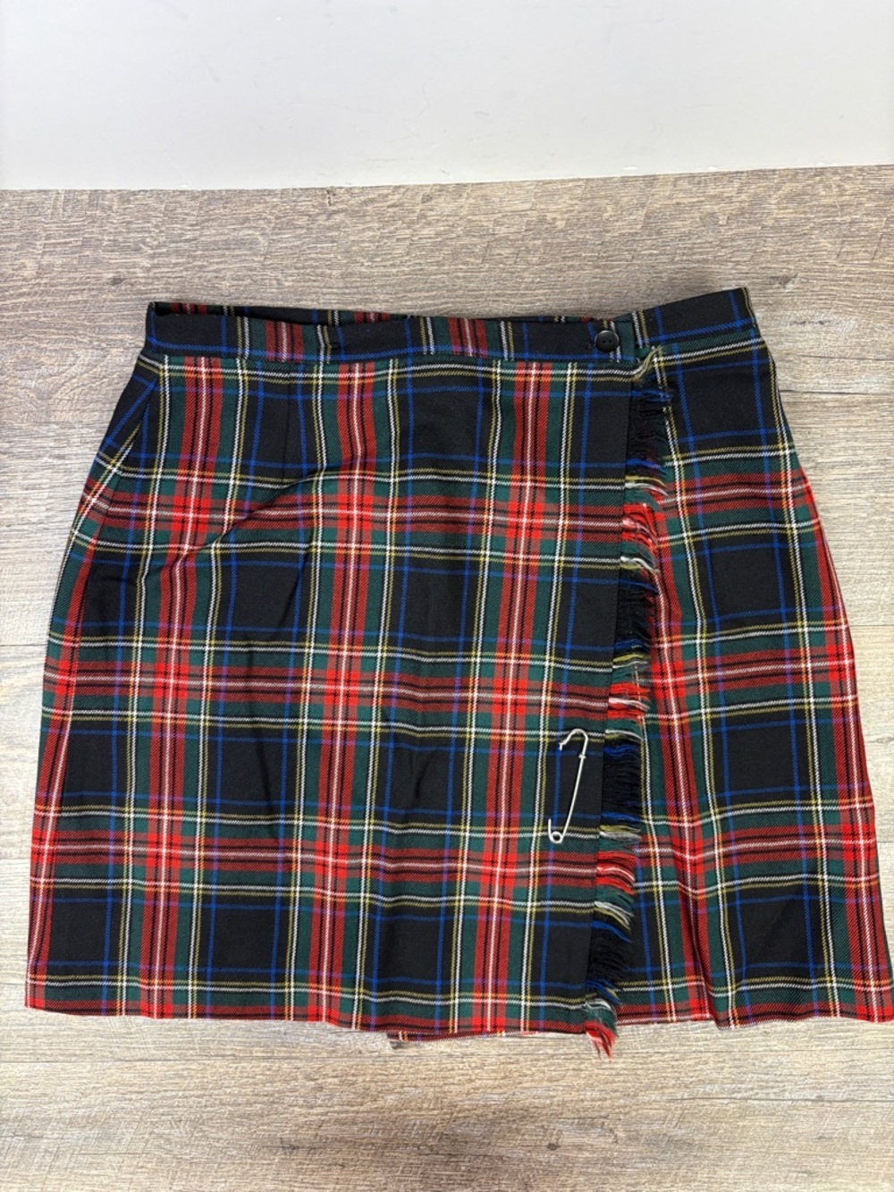 Rafaella Sport Vintage Wool Tartan Plaid Wrap Skirt Woolmark Certified Fringe